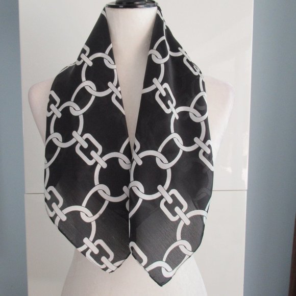 Square Scarf Bandana Links Pattern 26" Black and White from India, *Flaw - Picture 2 of 9